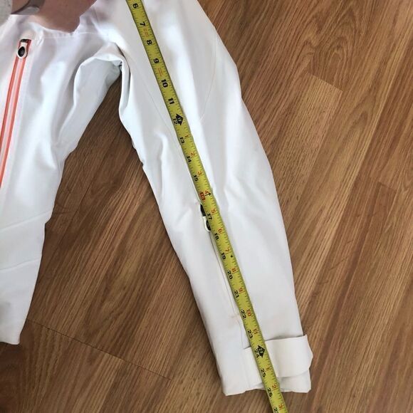 KJUS Desire Dermizax Premium Down PrimaLoft Recco White Ski Jacket - Picture 7 of 16